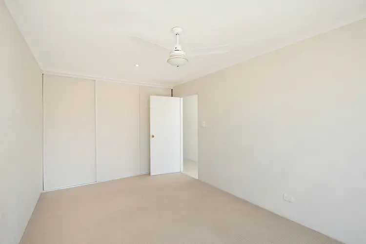 Fifth view of Homely unit listing, 4/32 Murlong Crescent, Palm Beach QLD 4221