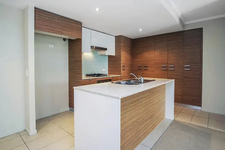 Fifth view of Homely unit listing, 6/154 Musgrave Ave, Southport QLD 4215