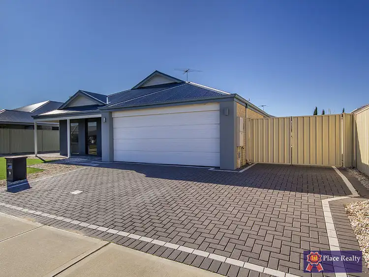 Second view of Homely house listing, 6 Lacrosse Vista, Secret Harbour WA 6173