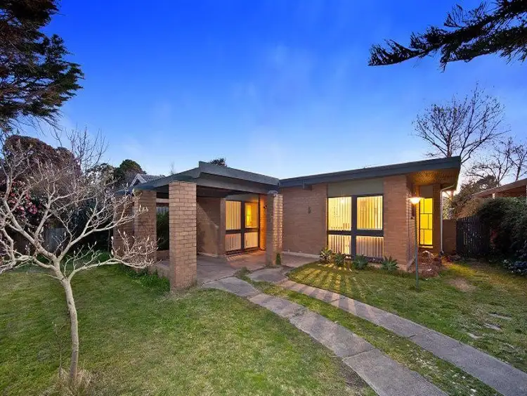 5 Oaklands Crescent