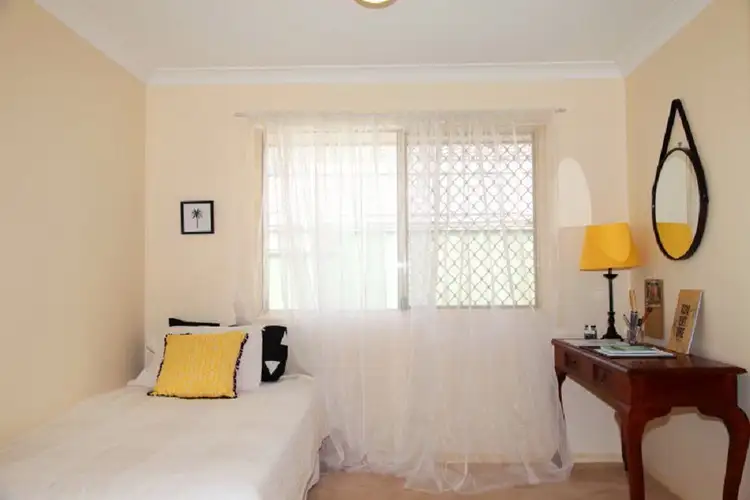 Sixth view of Homely semi-detached listing, 1/27 Nakina Street, Southport QLD 4215