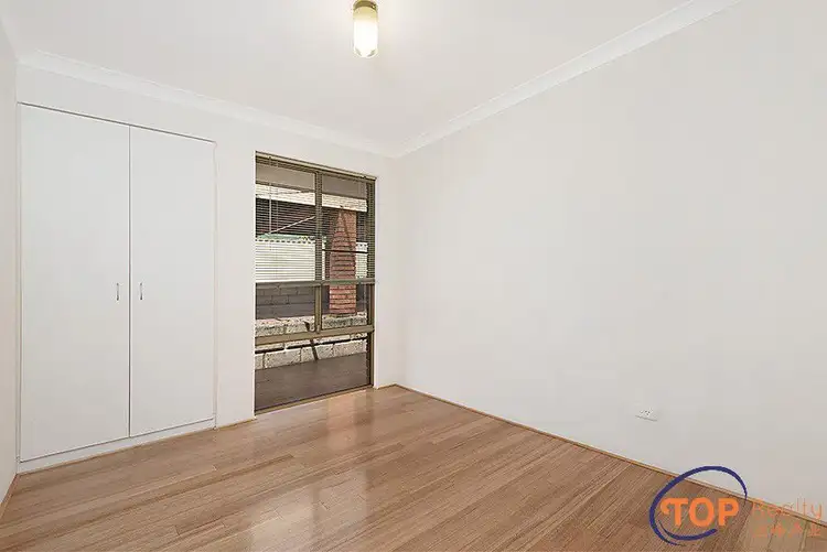 Seventh view of Homely house listing, 4 Glenrowan Place, Willetton WA 6155