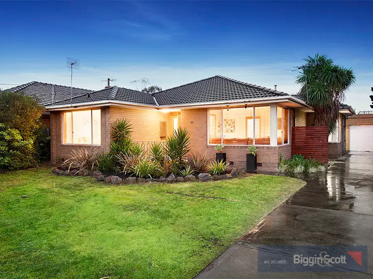 10 Verdun Street, Maidstone VIC 3012