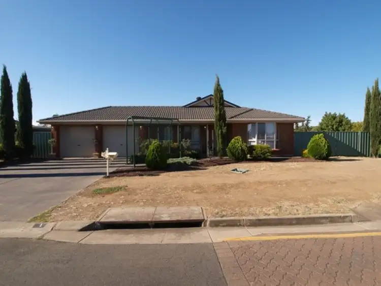 1 Lakeside Drive, Paralowie SA 5108