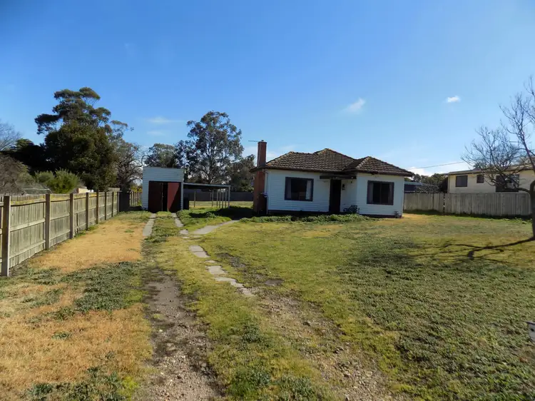 1 Mills Street, Maffra VIC 3860