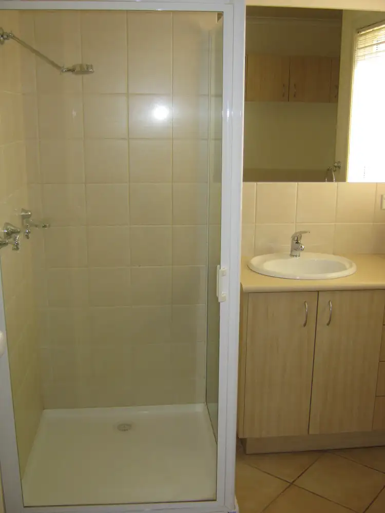 Sixth view of Homely unit listing, 27a Charlton Place, Bairnsdale VIC 3875