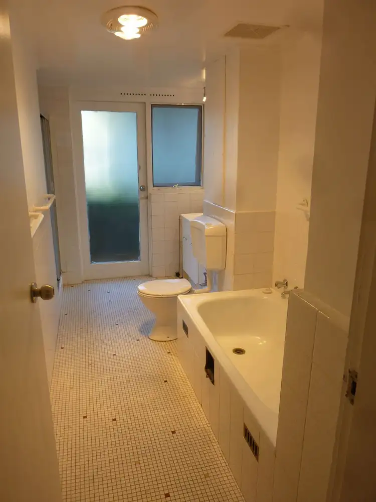 Third view of Homely unit listing, 2/223 Pacific Highway, Hornsby NSW 2077