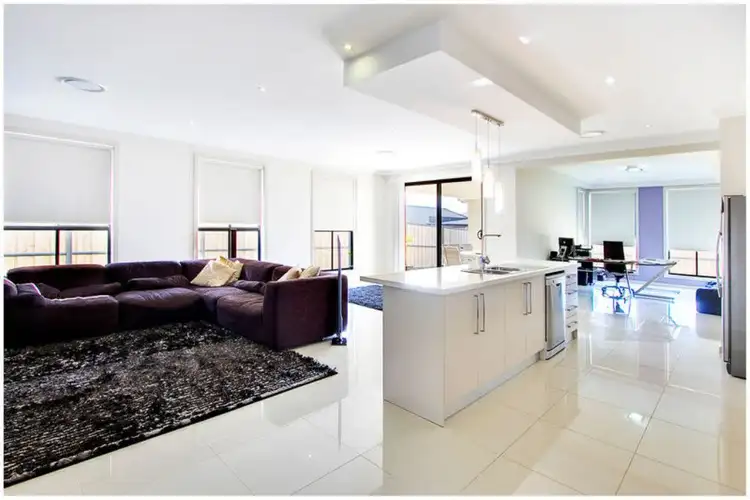 38 Waterfall Blvd St, The Ponds NSW 2769