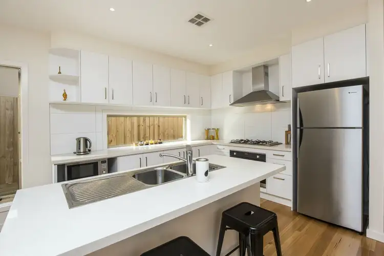 Fourth view of Homely unit listing, 2/31 Wingara Avenue, Keilor East VIC 3033