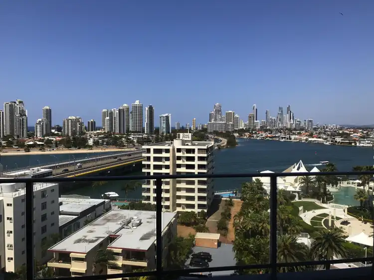 1301/4 Como Cres, Southport QLD 4215