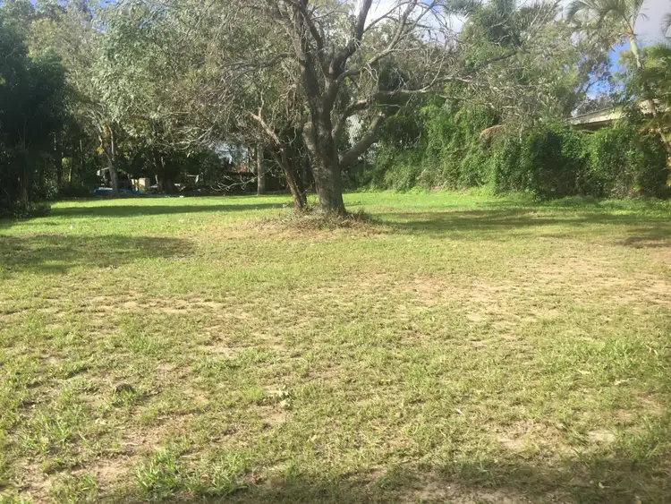 14 Alistair Court, Macleay Island QLD 4184