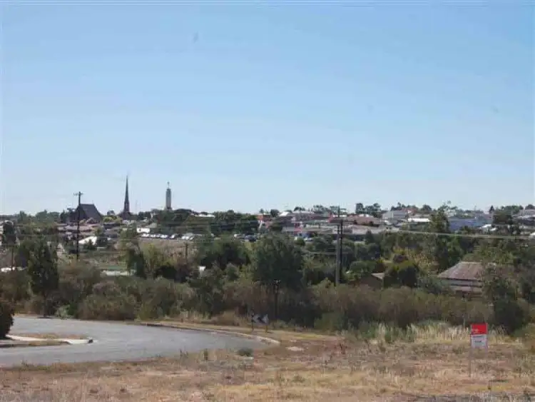 L3 Holmes Court, Stawell VIC 3380
