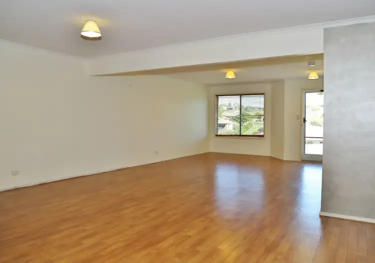 Sixth view of Homely house listing, 4 Bishop Court, Southside QLD 4570