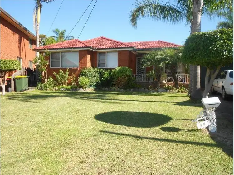 16 Narelle Crescent, Greenacre NSW 2190