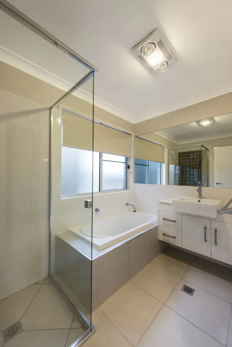 Sixth view of Homely unit listing, 1/184 Kearney Street, Kearneys Spring QLD 4350