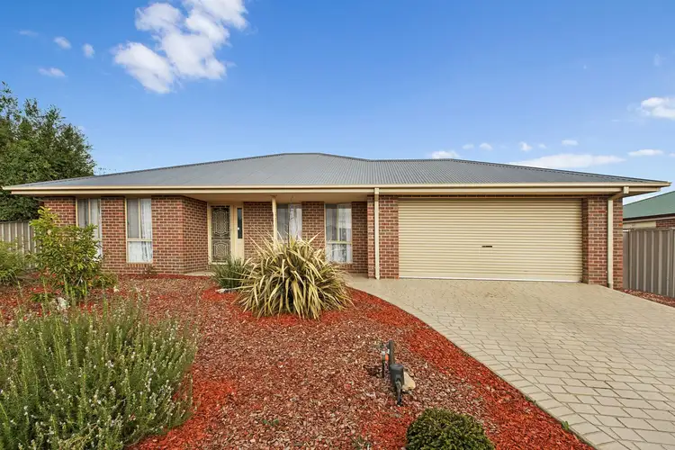 15 Eric Court, Kilmore VIC 3764