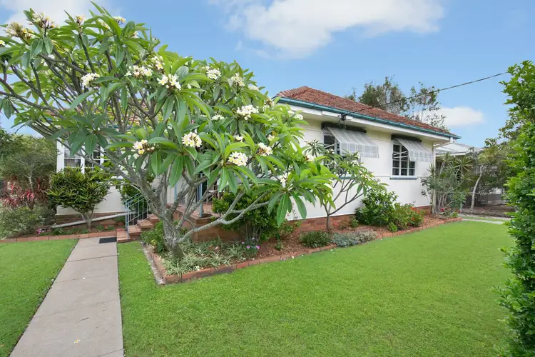 99 LYNNE GROVE Avenue, Corinda QLD 4075