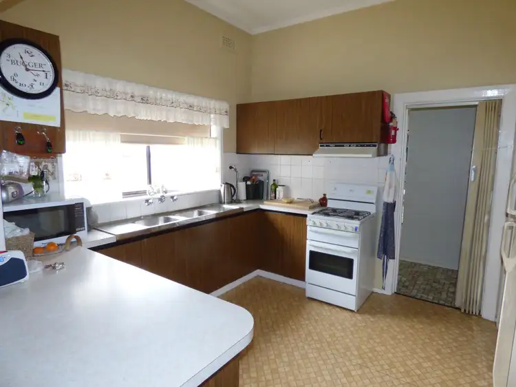 Fifth view of Homely house listing, 3 Jones Street, Myrtleford VIC 3737