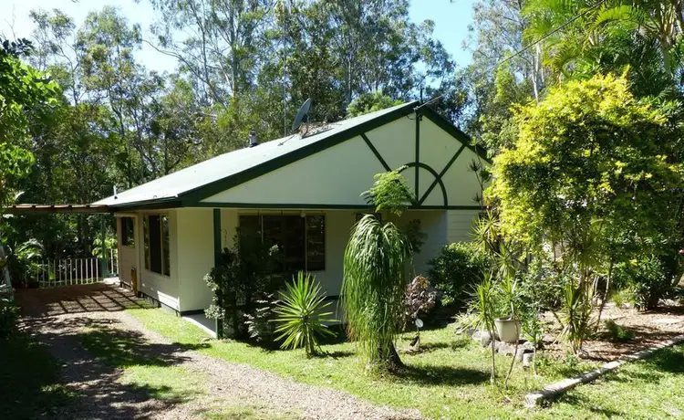 15 Pines Avenue, Cooroibah QLD 4565