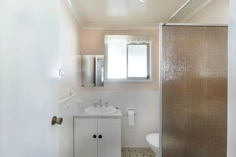 Fourth view of Homely unit listing, 2/14 Hunter Place, Uralla NSW 2358