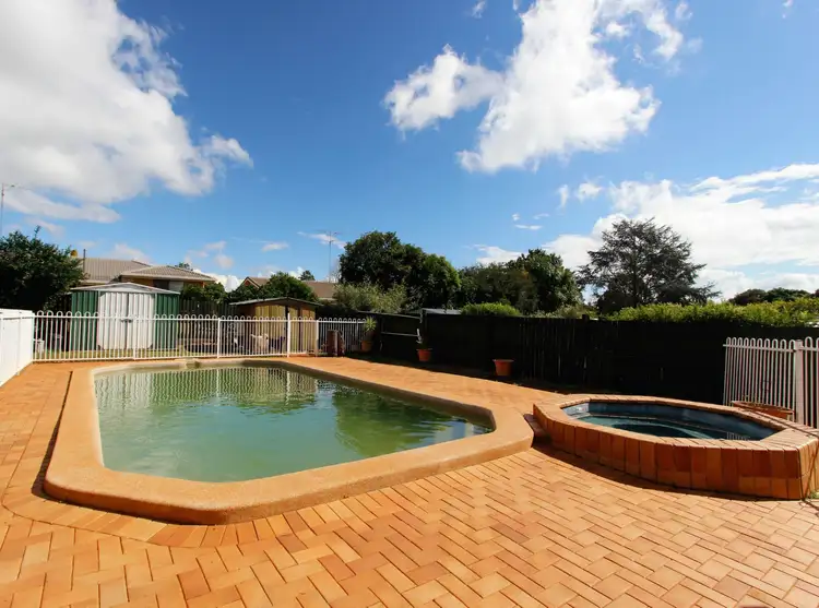 14 Pine Court, Rangeville QLD 4350