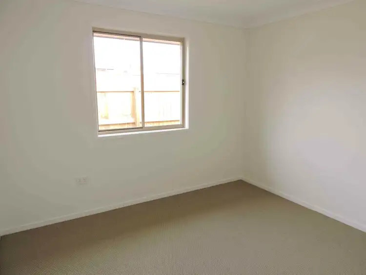 Fourth view of Homely unit listing, 2/105 Tooth Street, Rosenthal Heights QLD 4370