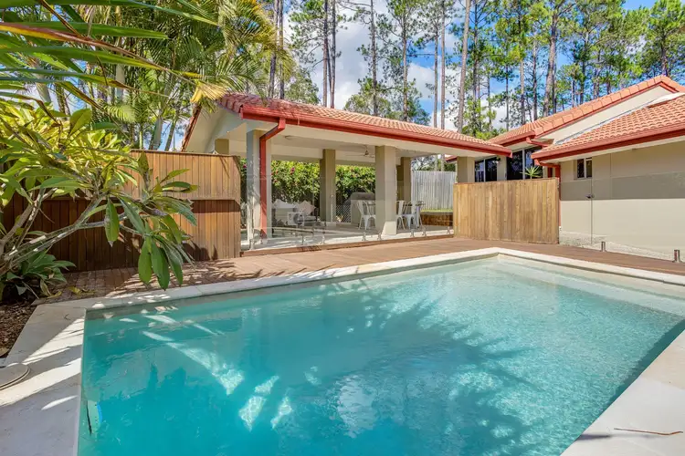 57 Rawlinna Drive, Mermaid Waters QLD 4218