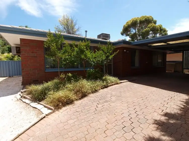 18 Chardonnay Crescent, Wynn Vale SA 5127