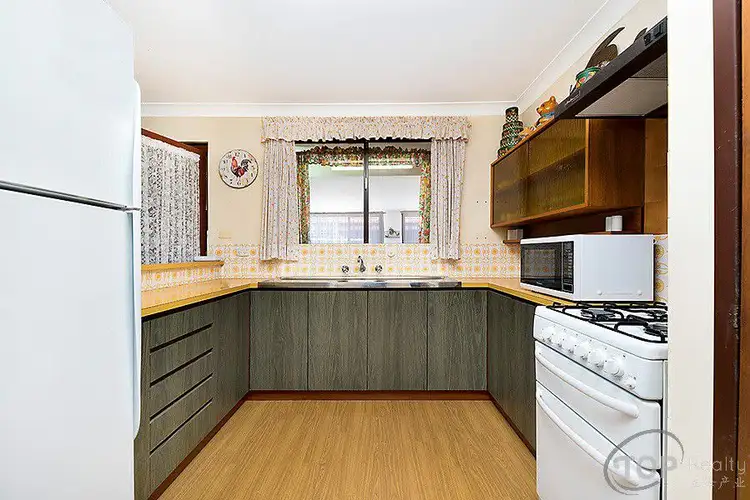 Fifth view of Homely semi-detached listing, 13 Morningcloud Vale, Willetton WA 6155