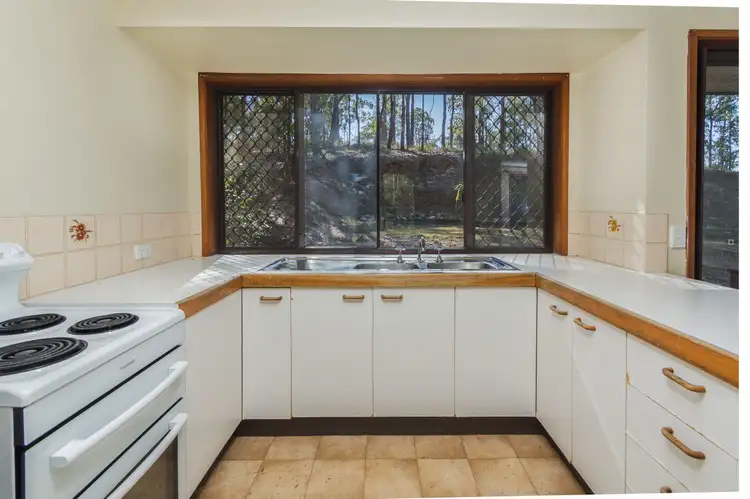 Fourth view of Homely house listing, 4 Milford Ct, Eatons Hill QLD 4037