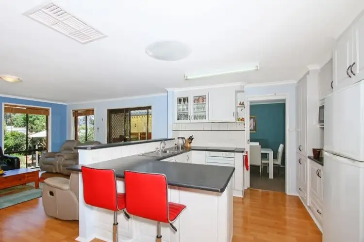 Fifth view of Homely house listing, 9 Pasley Pl, Wanniassa ACT 2903