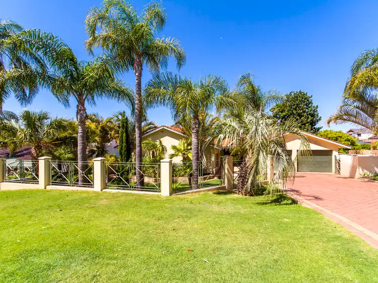 10 Money Road, Attadale WA 6156