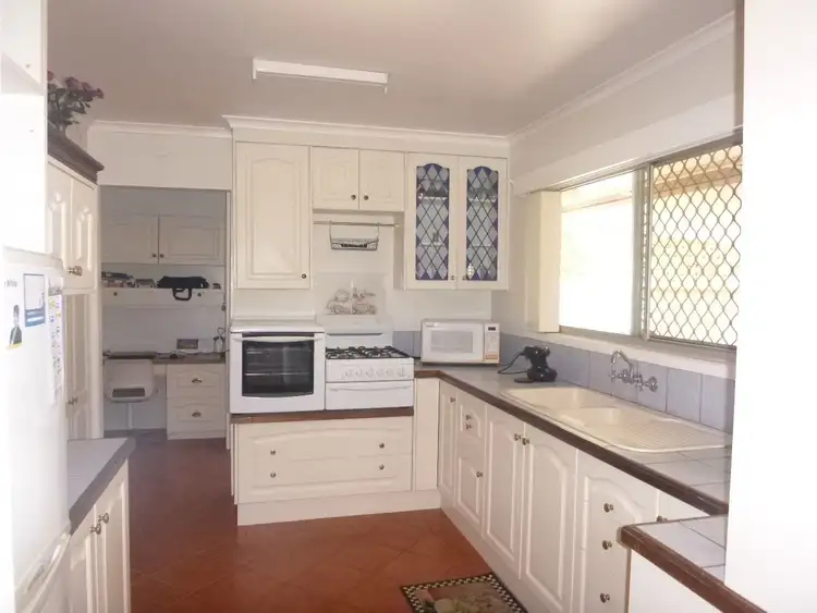 Sixth view of Homely house listing, 1 Farsley Court, Kippa-ring QLD 4021