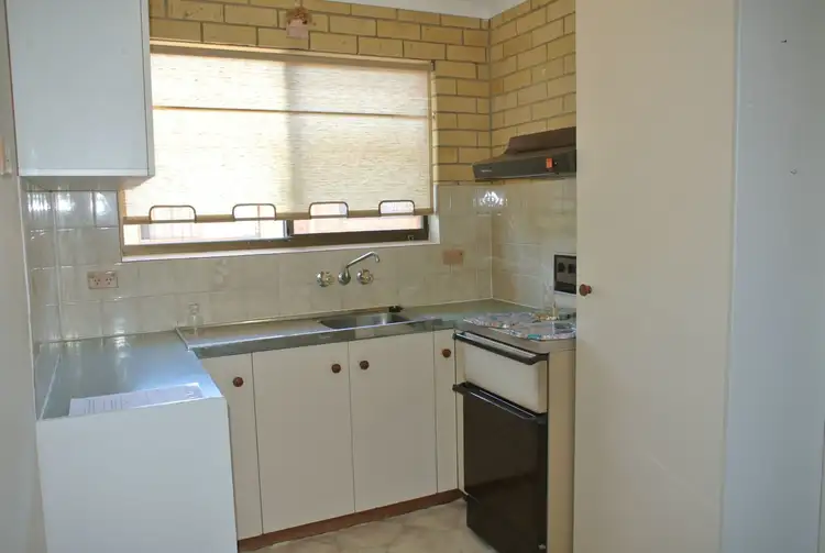 Fifth view of Homely unit listing, 24/7 Sydney Street, Redcliffe QLD 4020
