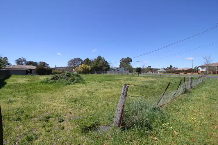 1 Dumaresq Street, Uralla NSW 2358