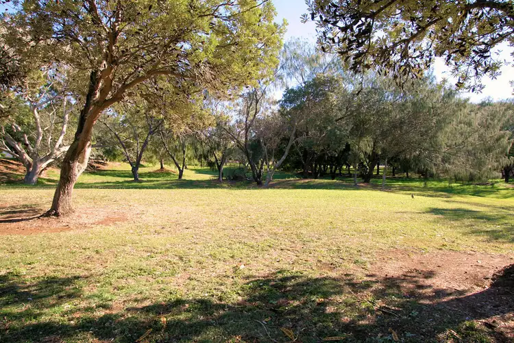 2 MAGNOLIA COURT, Innes Park QLD 4670
