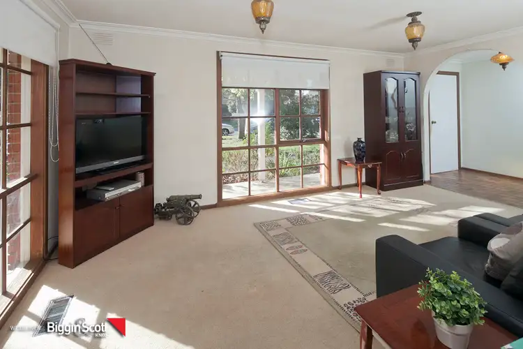 Second view of Homely house listing, 2 Collendina Crescent, Scoresby VIC 3179