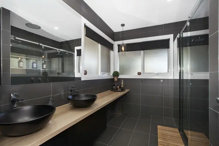 Seventh view of Homely house listing, 2 Kooralinga Drive, Wandong VIC 3758