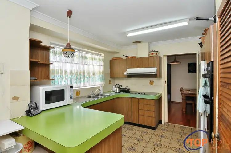 Seventh view of Homely house listing, 17 The Parapet, Willetton WA 6155