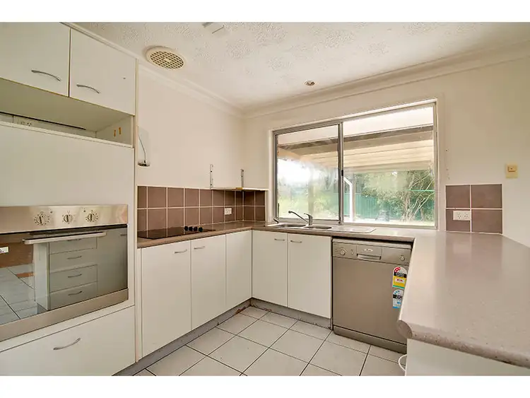 6 Tin Bin Way, Ocean Shores NSW 2483
