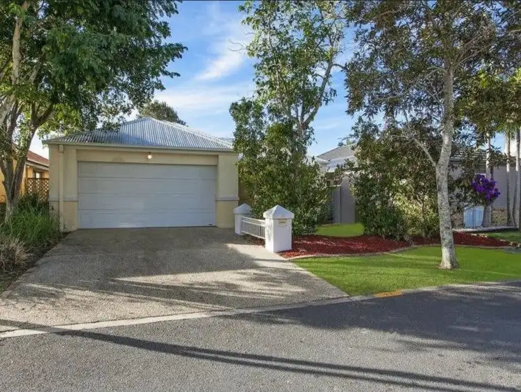 27 Rainbird Close