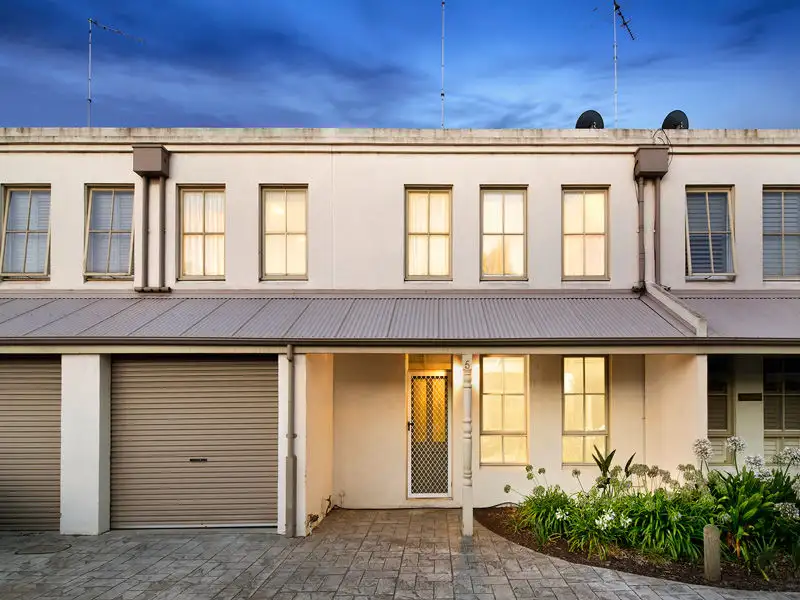 Main view of Homely townhouse listing, 5/12 Barlow Street, Port Melbourne VIC 3207