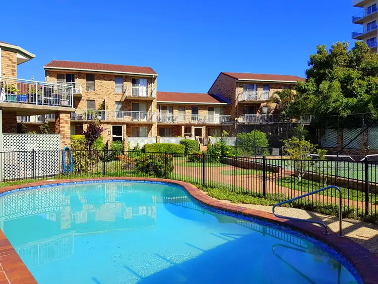 17/45 Marine Parade, Redcliffe QLD 4020