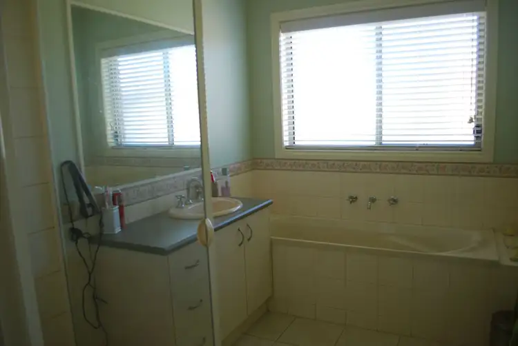Sixth view of Homely unit listing, 7 Bellemara Drive, Mooroopna VIC 3629