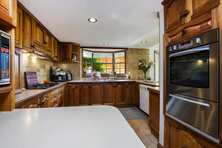 Sixth view of Homely house listing, 142 Templewood Crescent, Avondale Heights VIC 3034