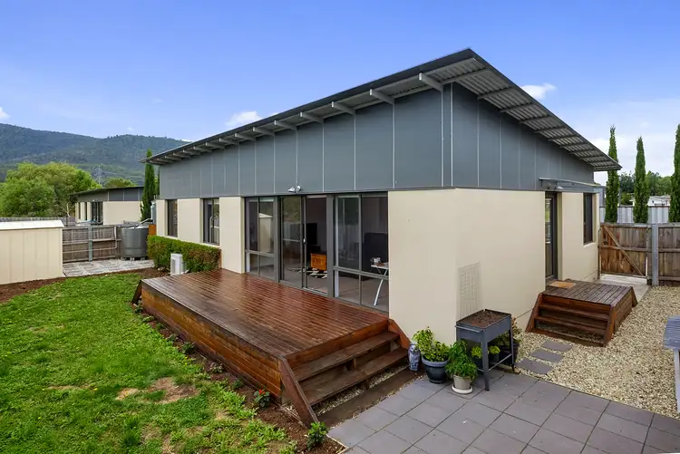 Main view of Homely unit listing, 2/90 Main St, Huonville TAS 7109
