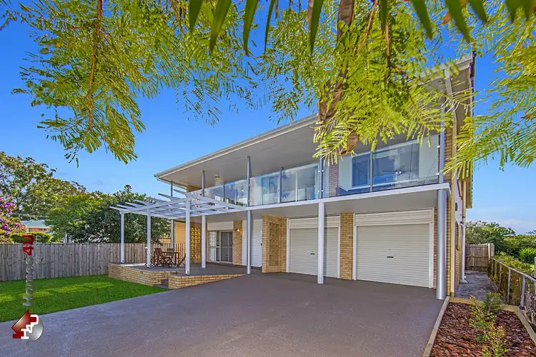 38 Bradley Rd, Clontarf QLD 4019