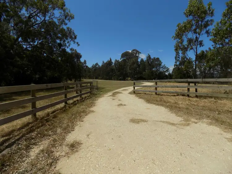 L24 Scotts Lane, Maffra VIC 3860