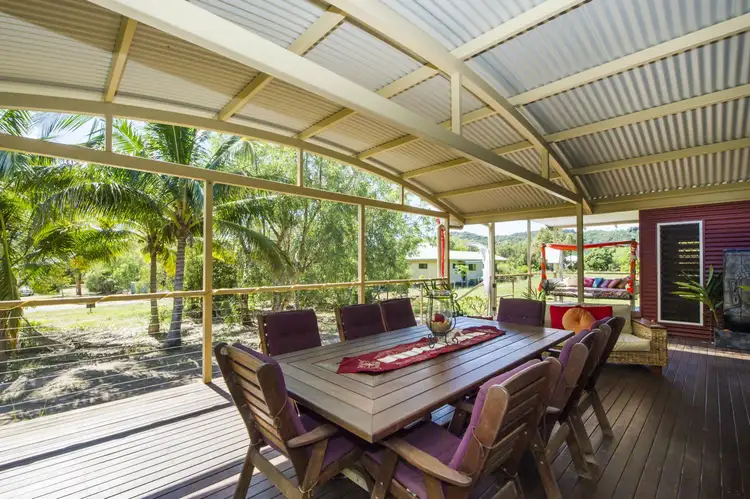 13 Wallaby Way, Horseshoe Bay QLD 4819