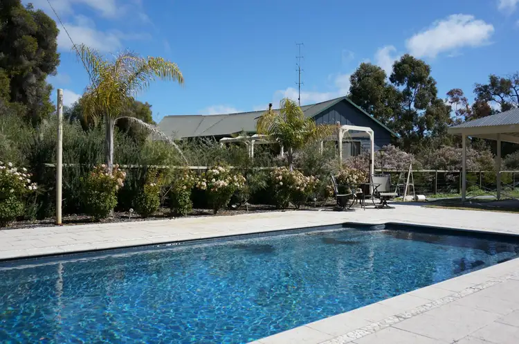 60 Blue Gum Way, Toodyay WA 6566
